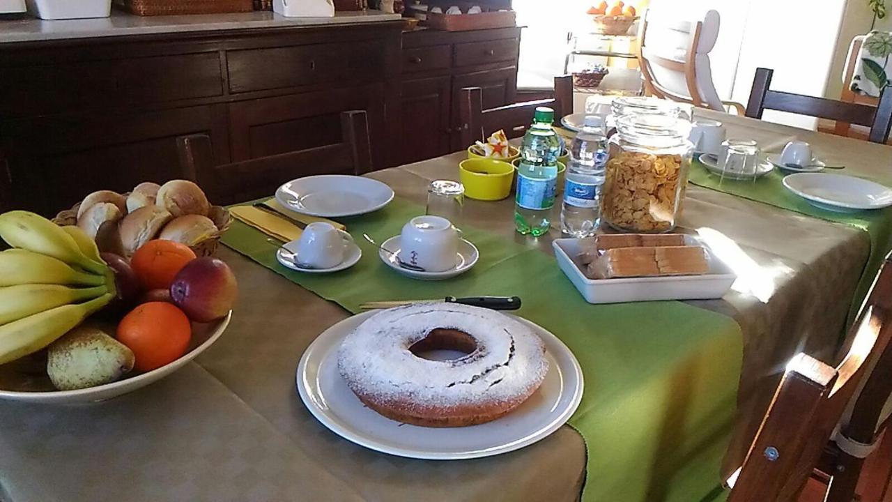 אסראלה A Casa Di Tommy B&B מראה חיצוני תמונה