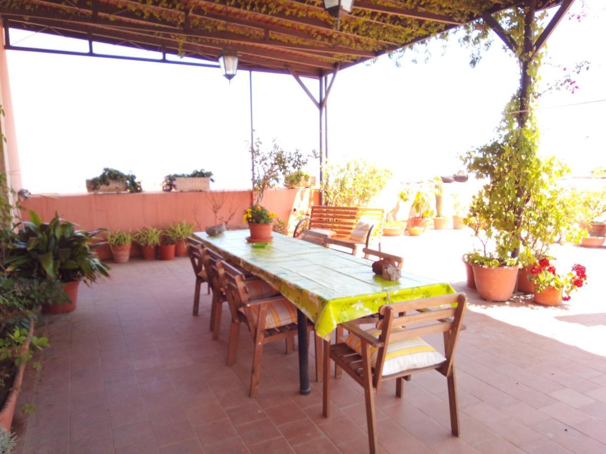 אסראלה A Casa Di Tommy B&B מראה חיצוני תמונה
