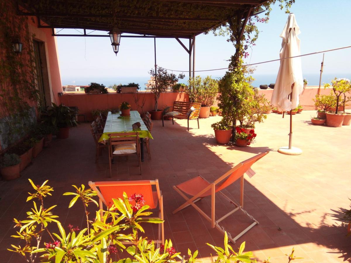 אסראלה A Casa Di Tommy B&B מראה חיצוני תמונה